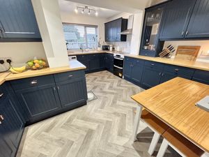 Kitchen- click for photo gallery